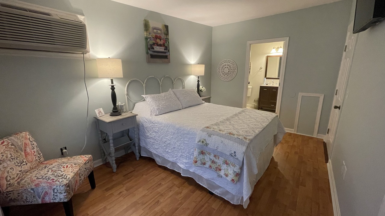 Photo of Bedroom in Frankford