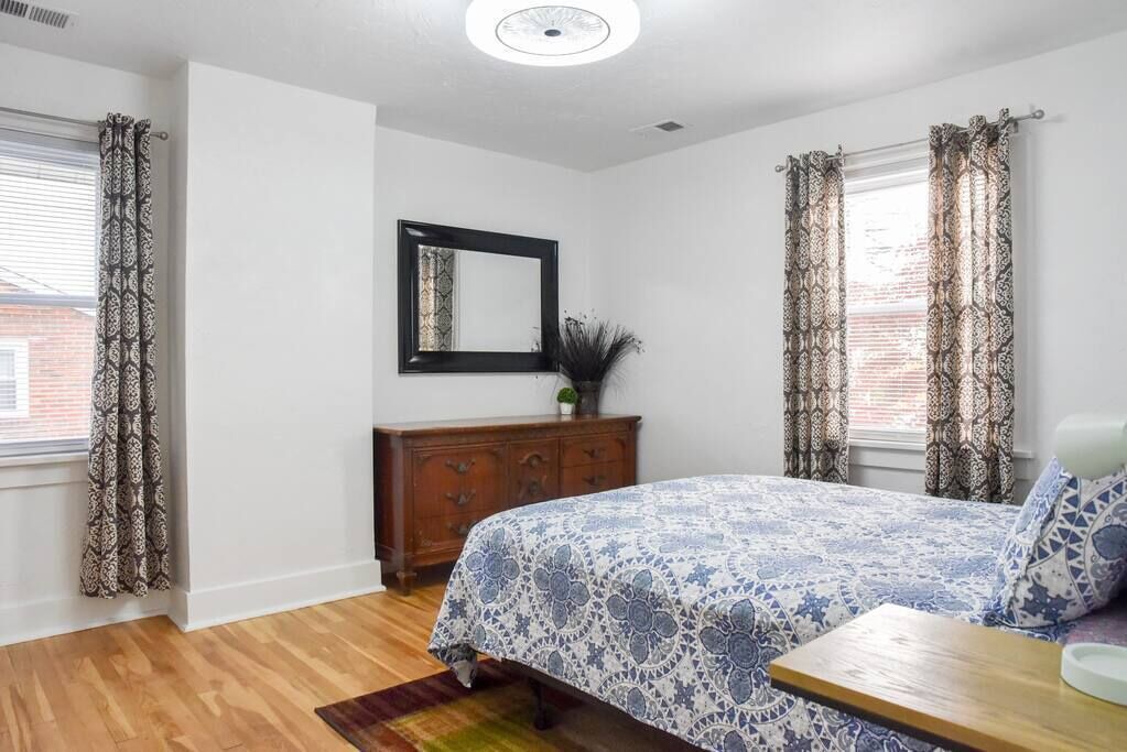 Photo of Bedroom in Pleasant Hills