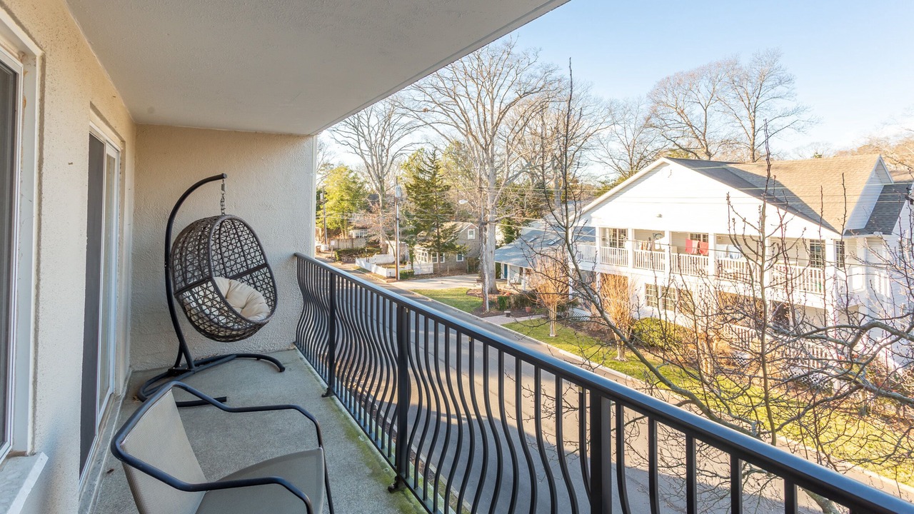 Photo of Patio Balcony in The Pines