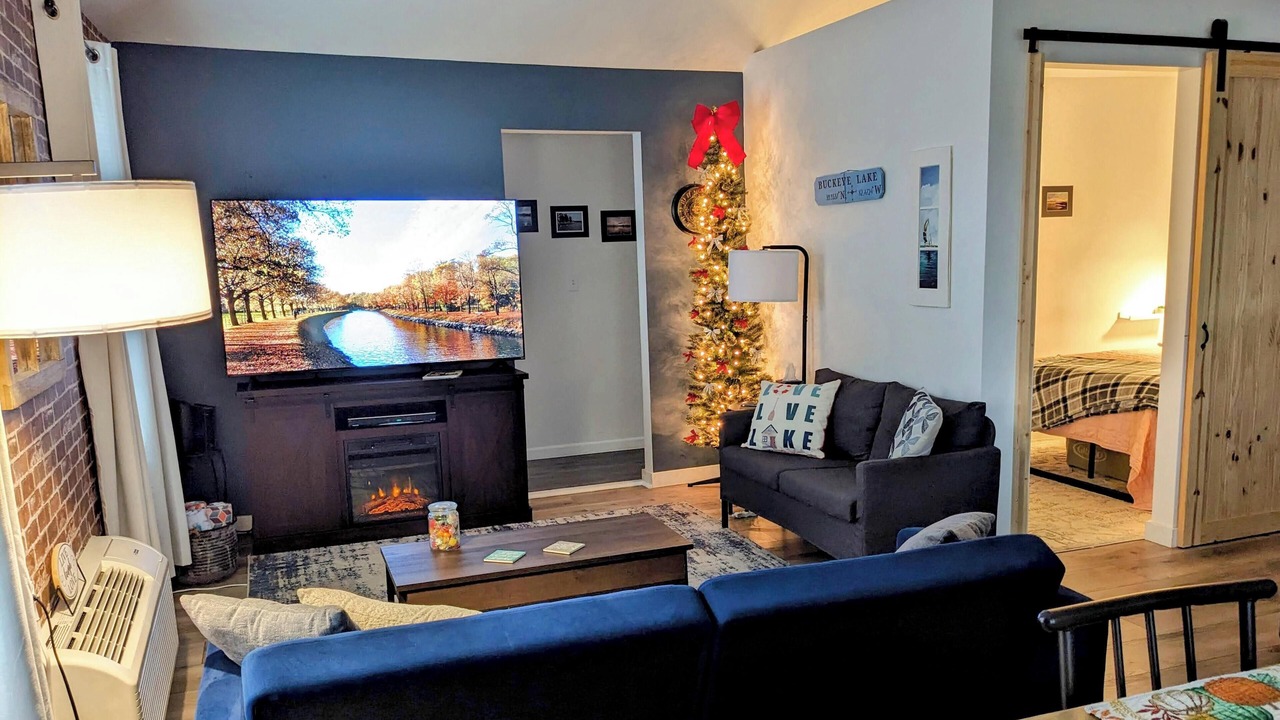Photo of Livingroom in Buckeye Lake