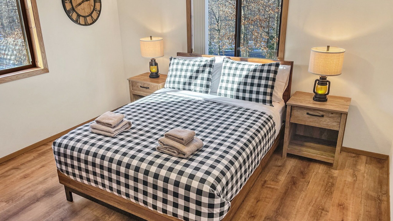 Photo of Bedroom in Gouldsboro