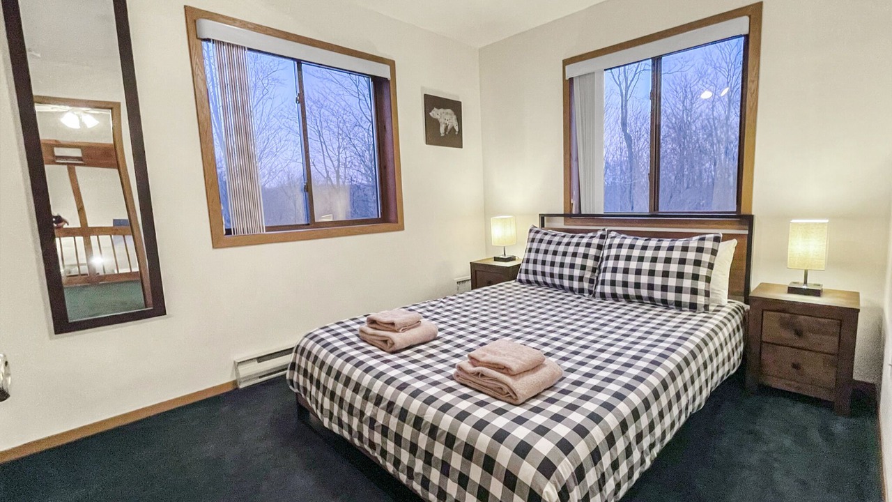 Photo of Bedroom in Gouldsboro