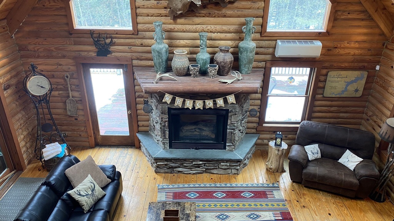 Photo of Livingroom in Greentown