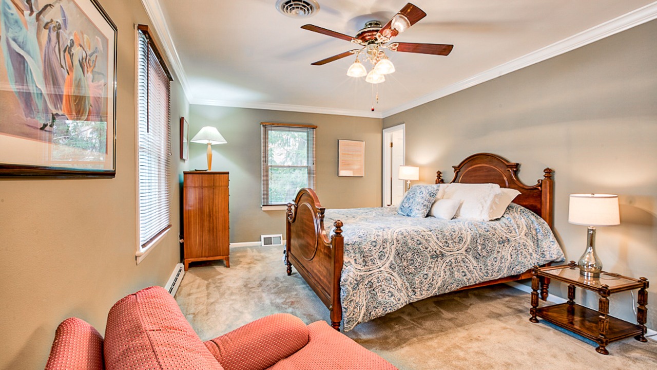 Photo of Bedroom in Historic District