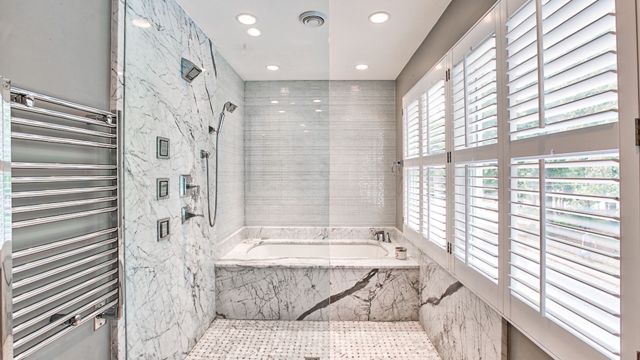 Photo of Bathroom in Historic District