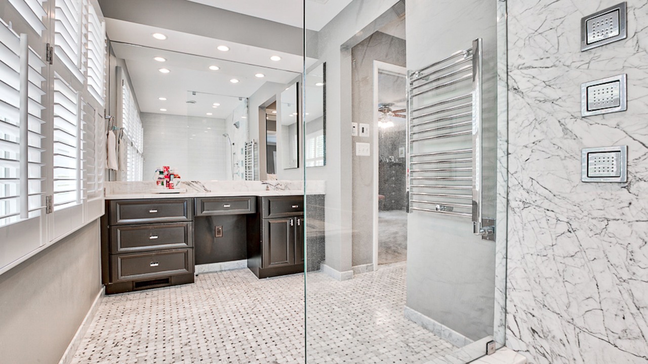 Photo of Bathroom in Historic District