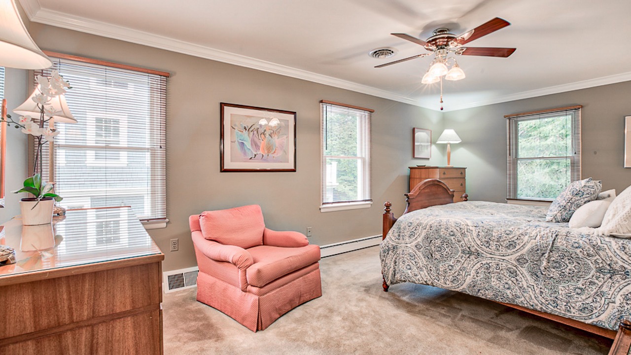 Photo of Bedroom in Historic District