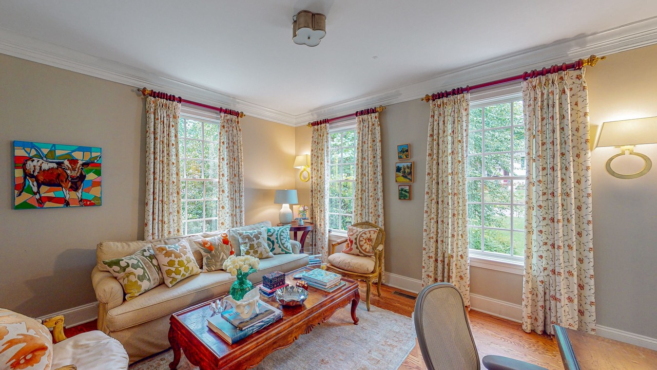 Photo of Livingroom in West Annapolis