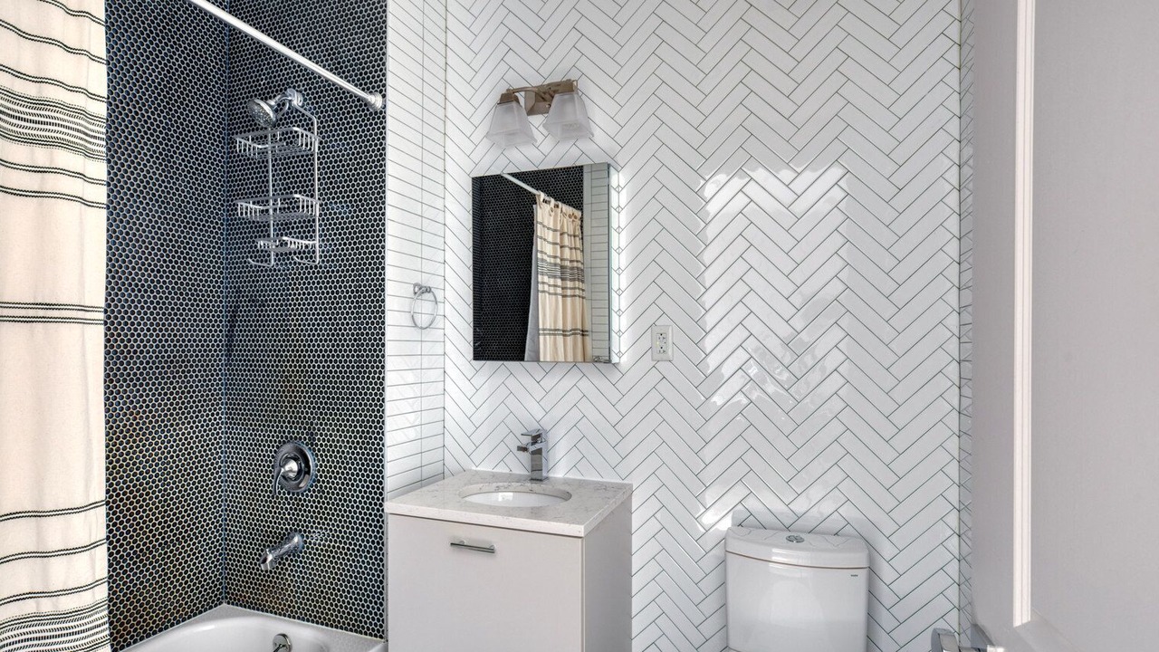 Photo of Bathroom in Alphabet City