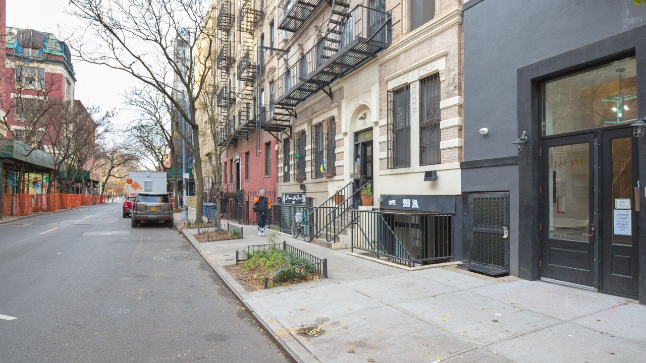 Photo of Outdoor in Alphabet City