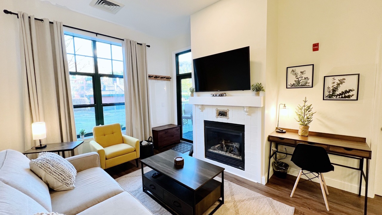 Photo of Livingroom in Vernon