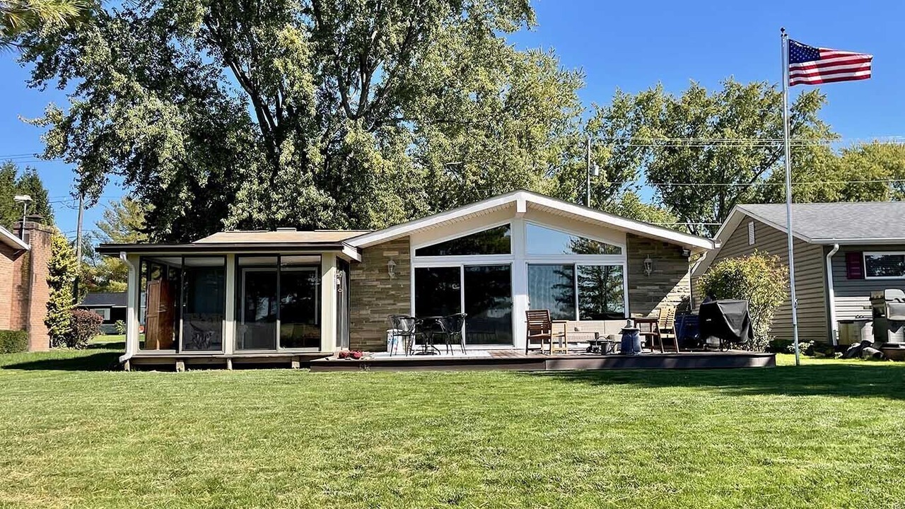 Photo of Outdoor in Conneaut Lakeshore