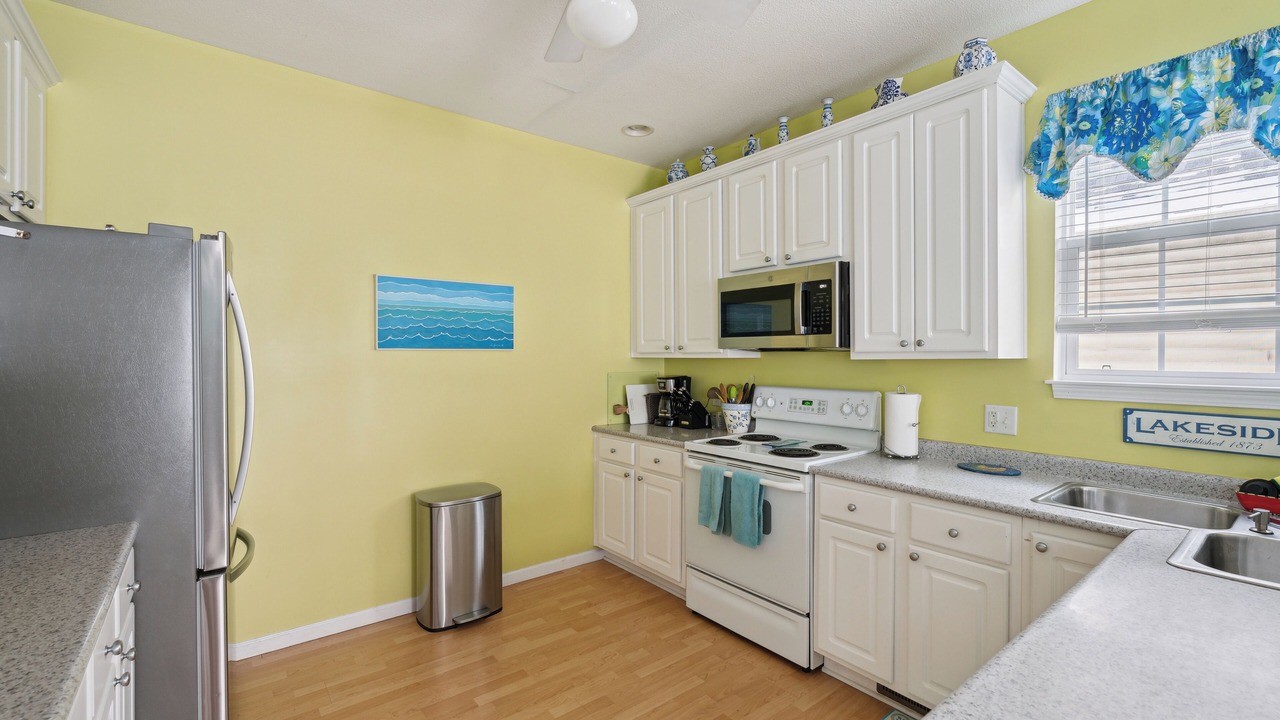 Photo of Kitchen in Lakeside