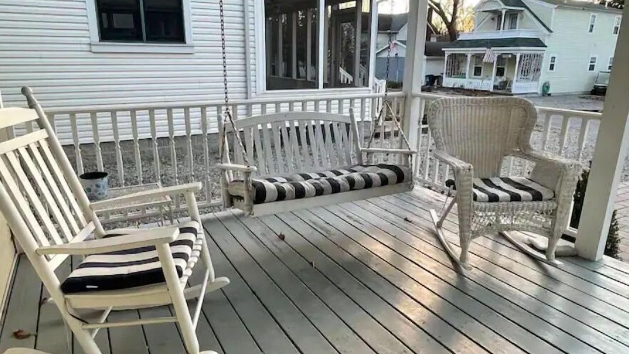 Photo of Patio Balcony in Lakeside
