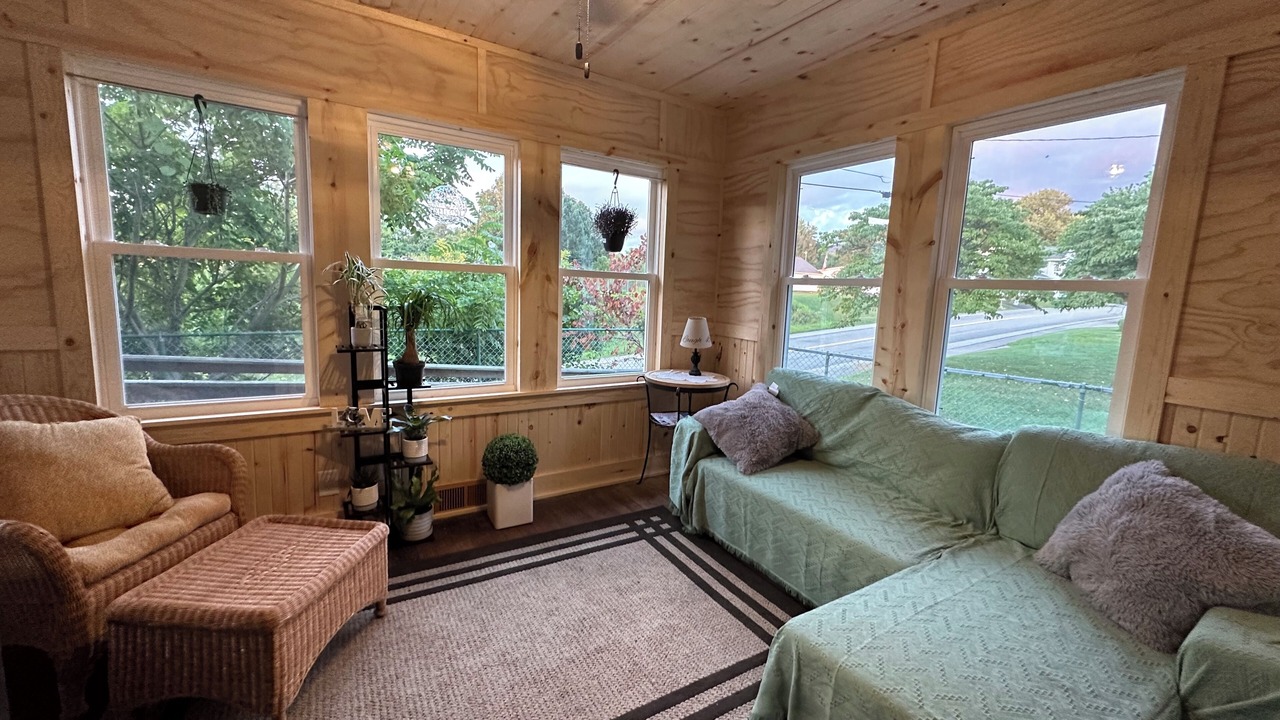 Photo of Livingroom in Brownfield