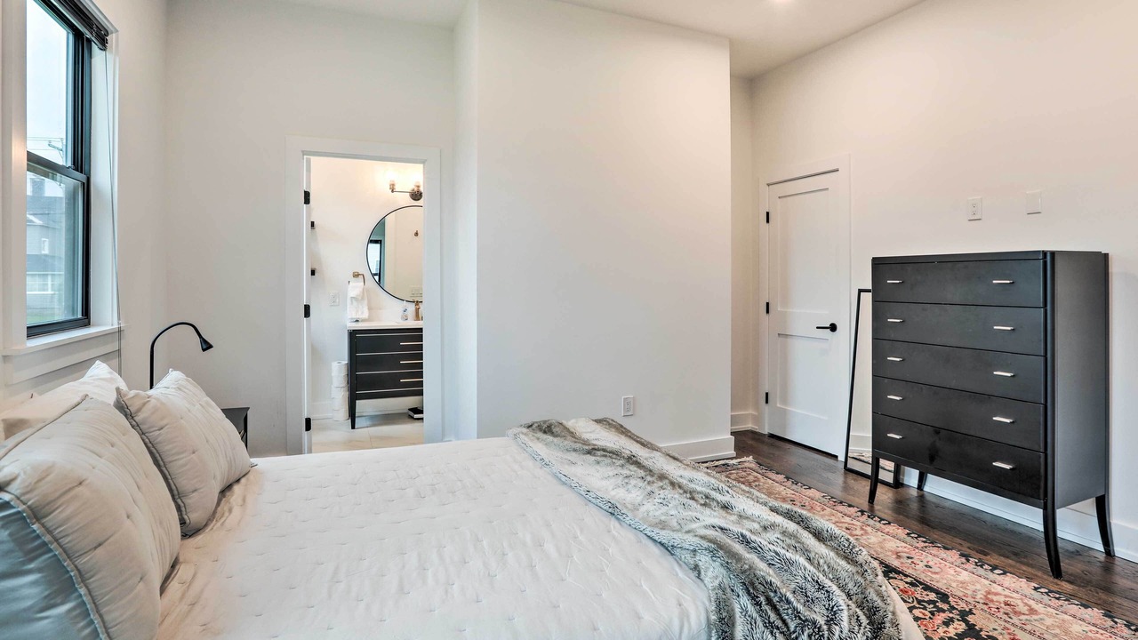 Photo of Bedroom in Long Branch