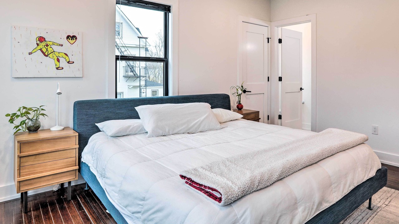 Photo of Bedroom in Long Branch