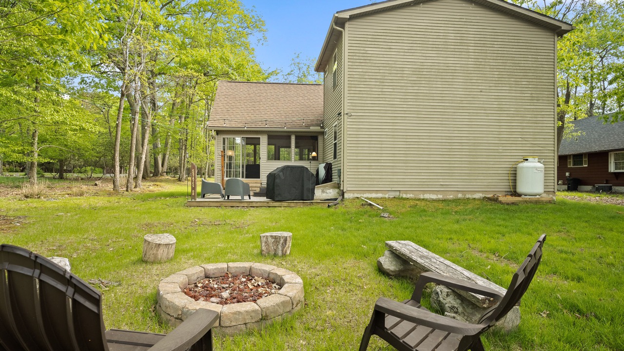 Photo of Patio Balcony in Lake Harmony Estates