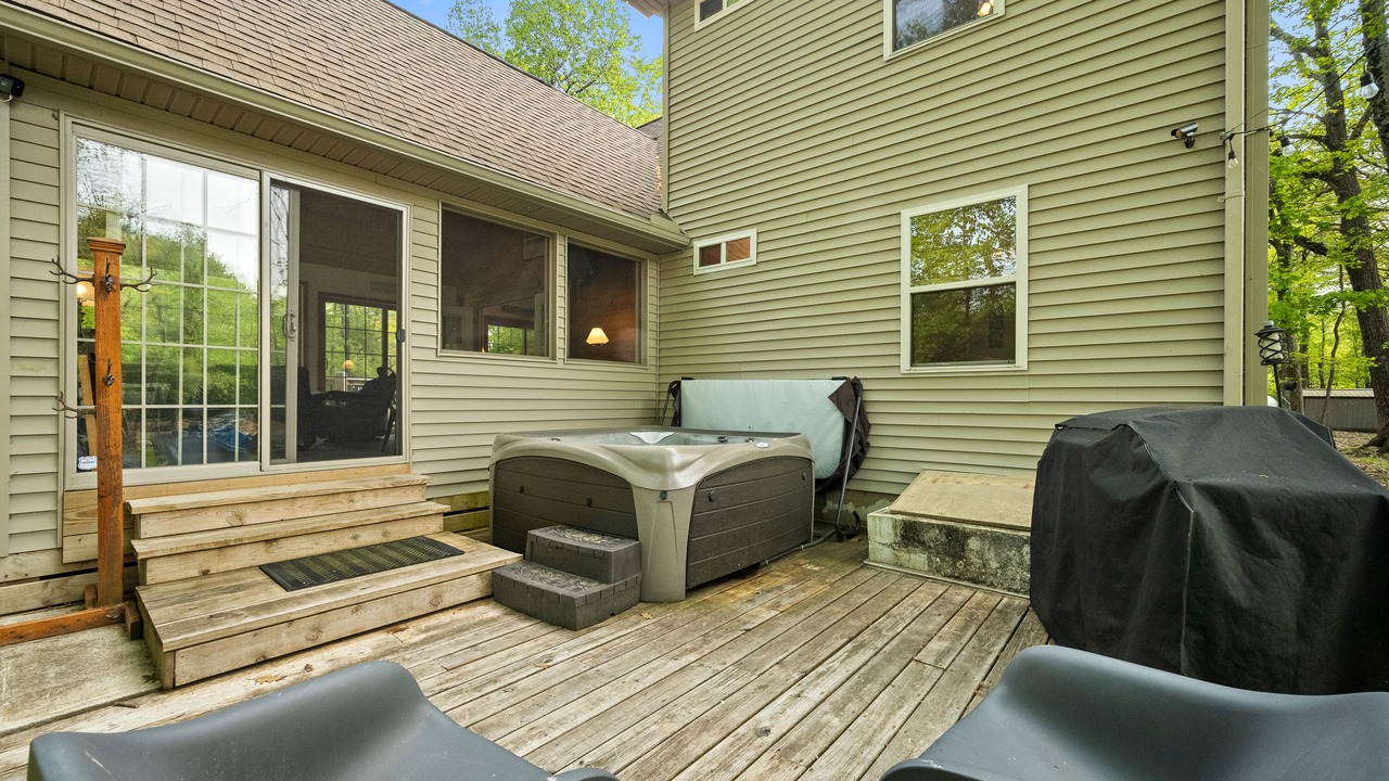 Photo of Patio Balcony in Lake Harmony Estates