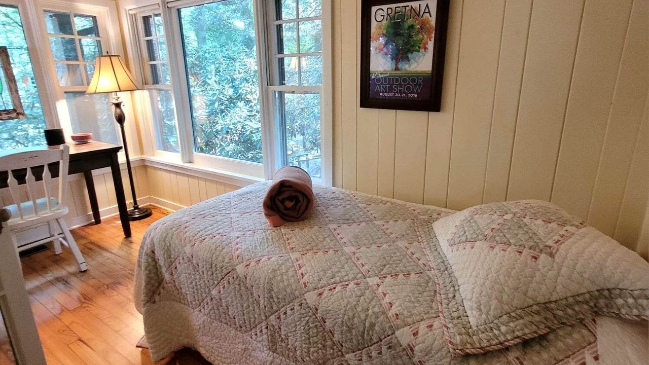 Photo of Bedroom in Mount Gretna