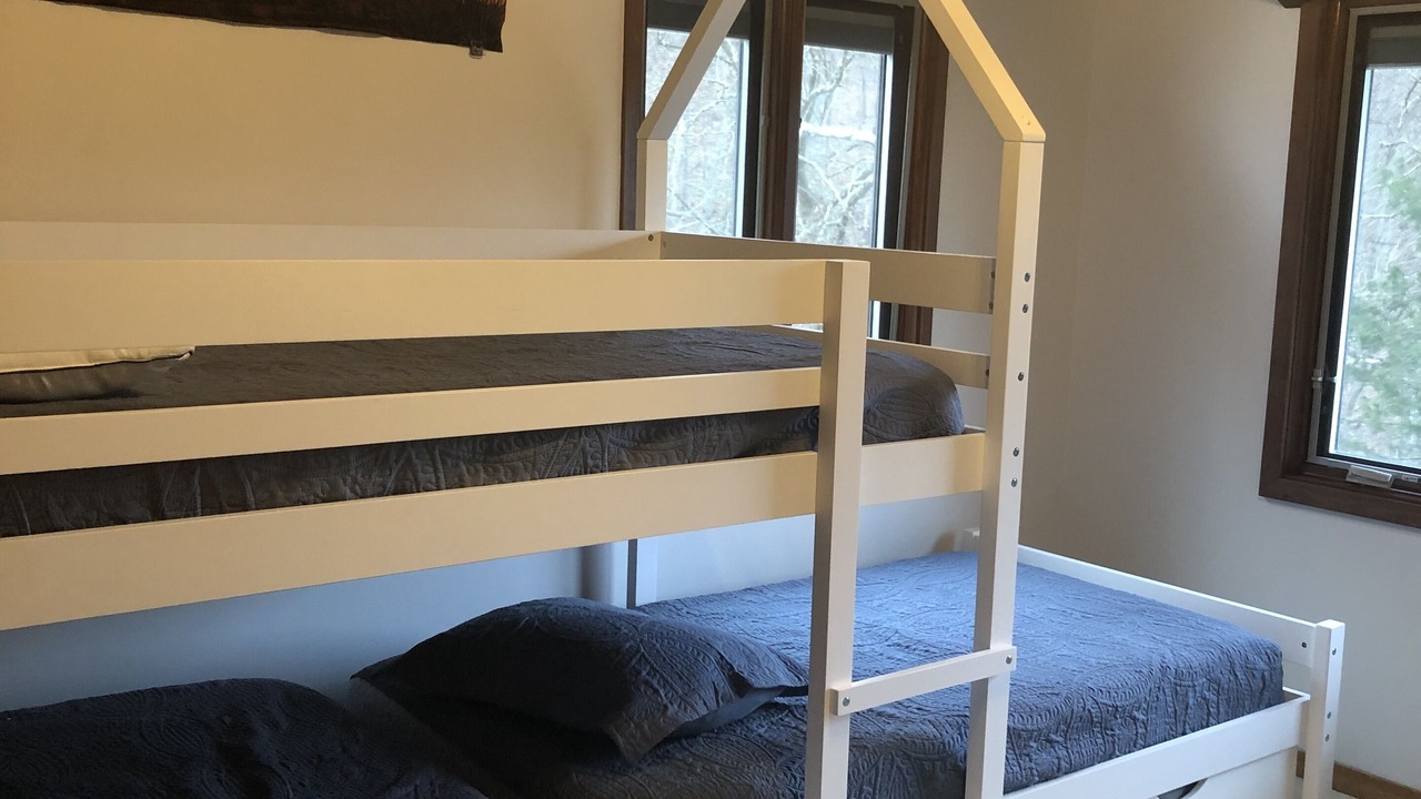 Photo of Bedroom in Roseland