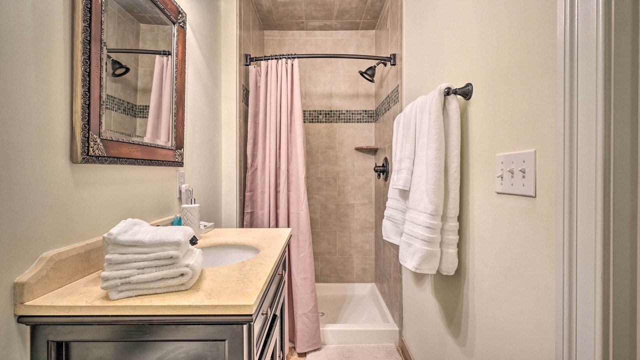 Photo of Bathroom in Mount Lena