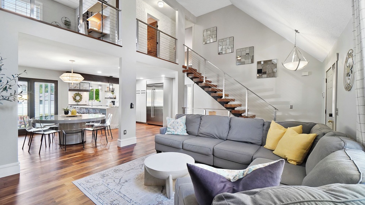 Photo of Livingroom in Mason
