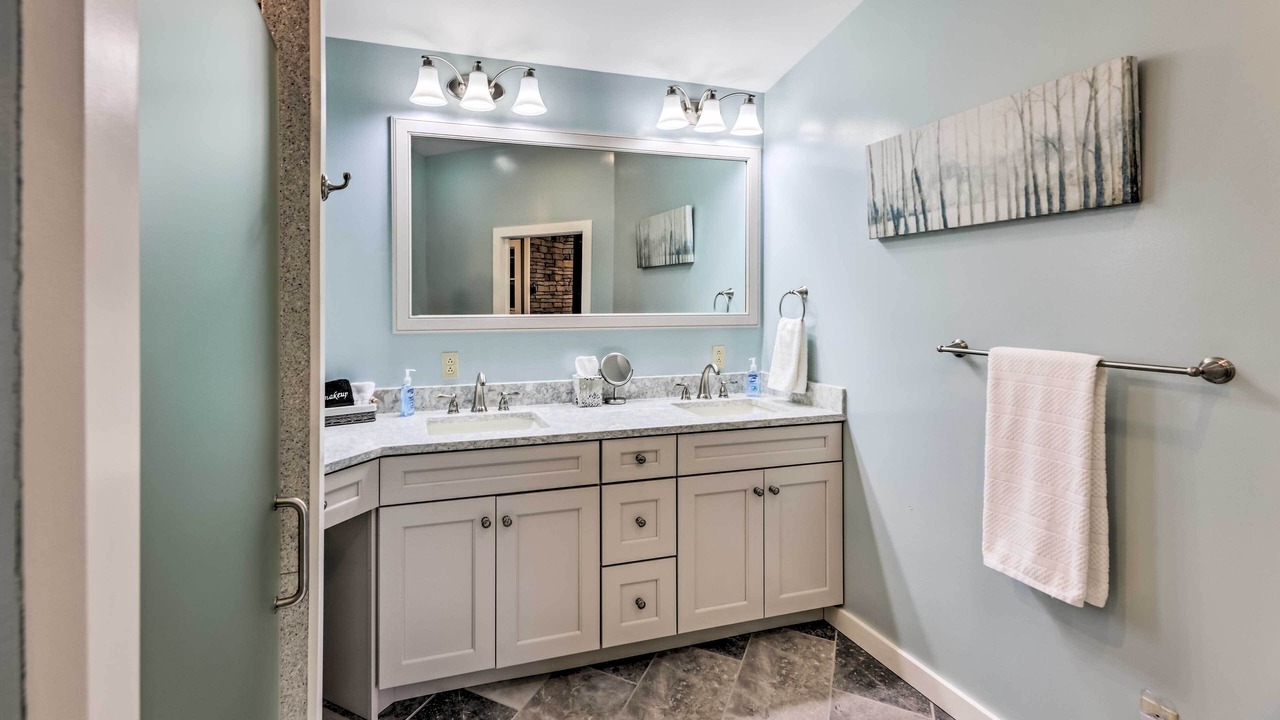 Photo of Bathroom in Marlinton