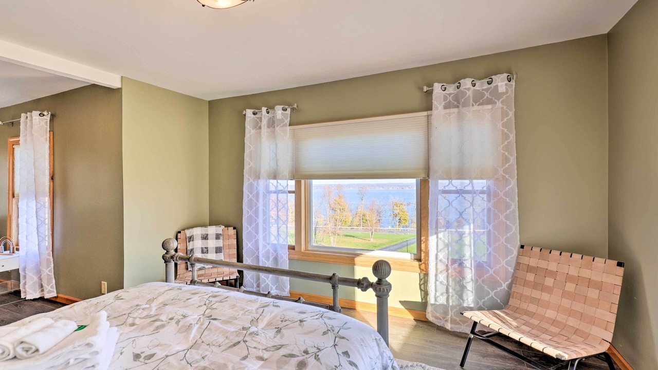 Photo of Bedroom in Romulus