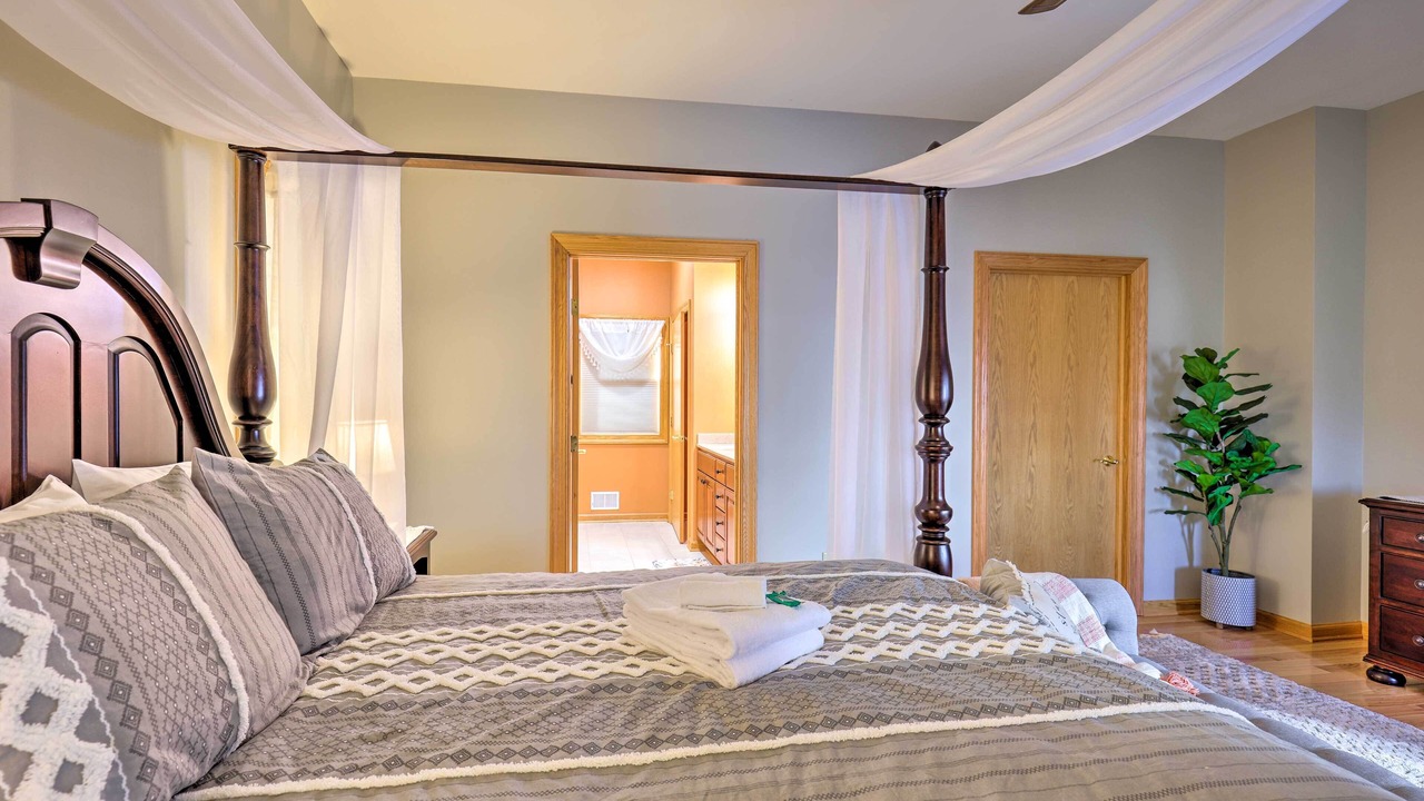 Photo of Bedroom in Romulus