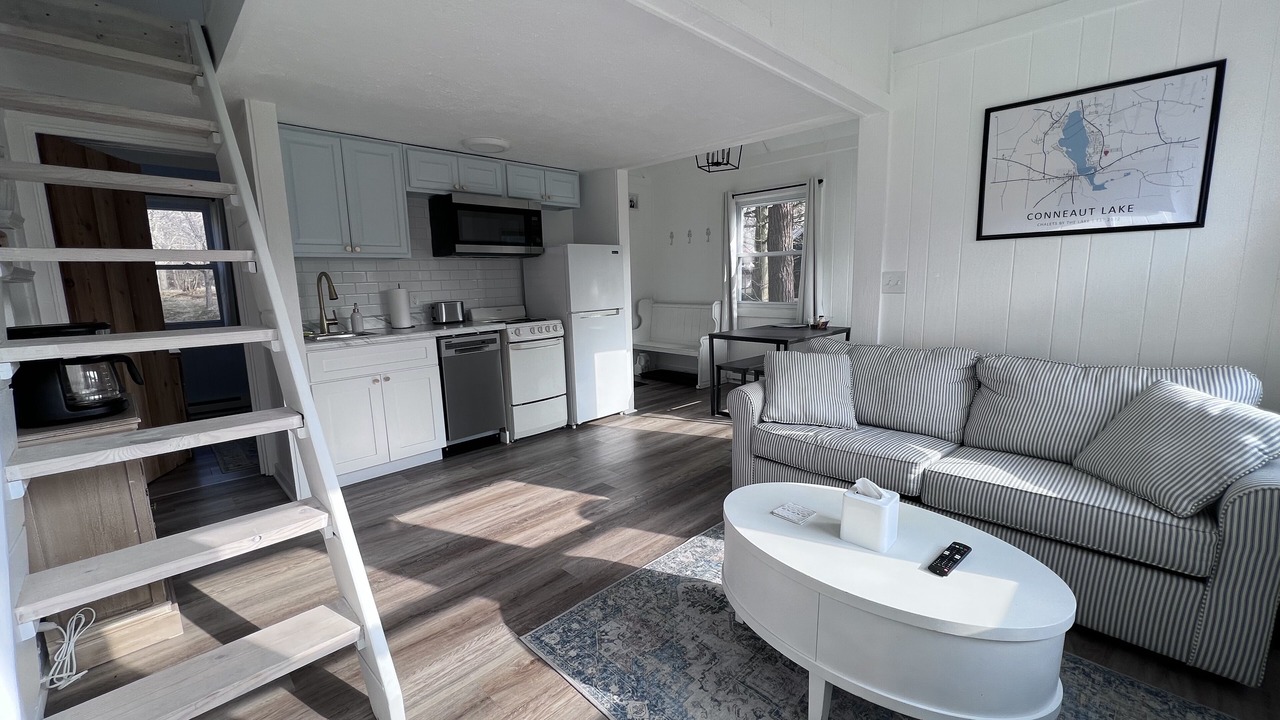 Photo of Bedroom in Conneaut Lake