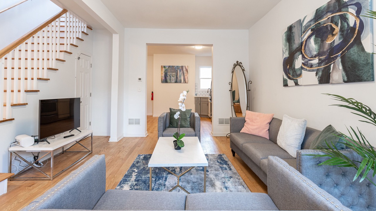 Photo of Livingroom in The Heights