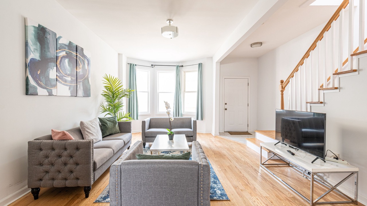 Photo of Livingroom in The Heights