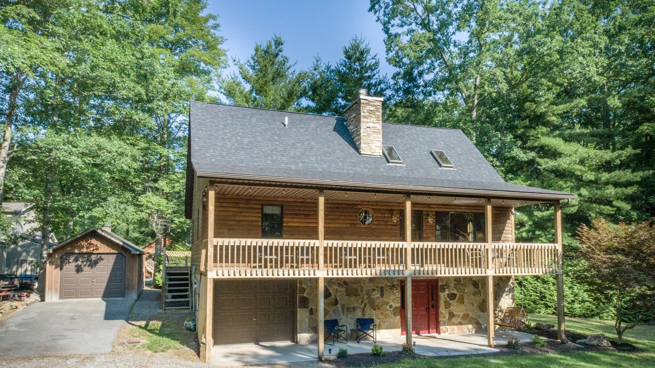 Photo of Outdoor in North Glade Hills