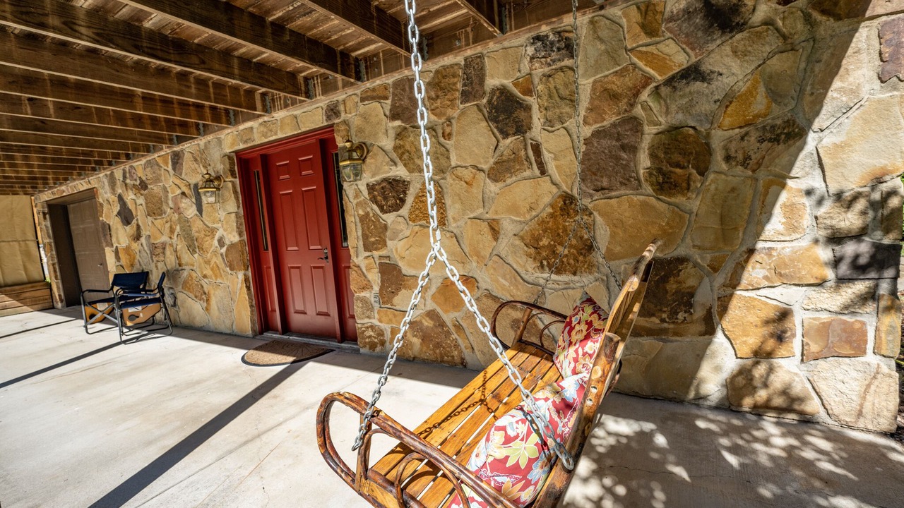 Photo of Patio Balcony in North Glade Hills