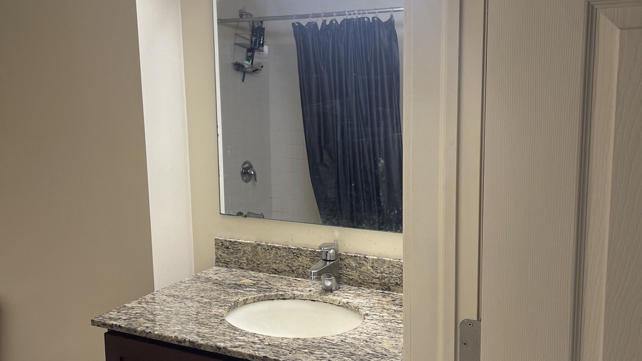 Photo of Bathroom in Barclay-Kingston