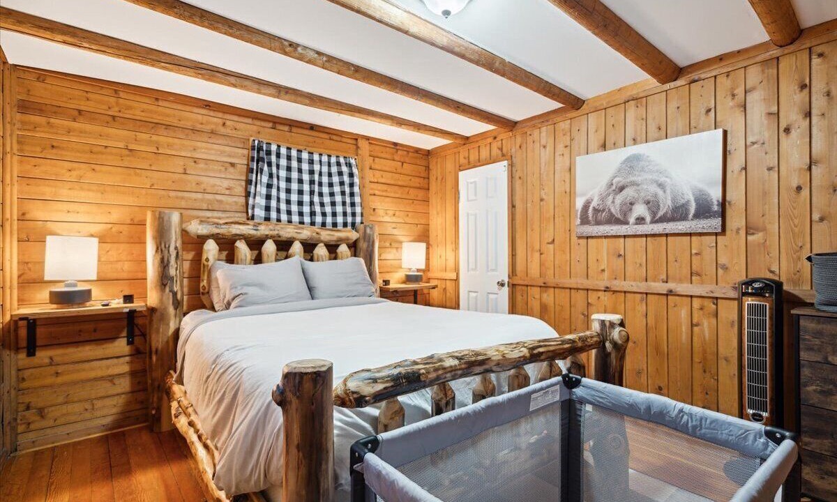 Photo of Bedroom in Kabletown
