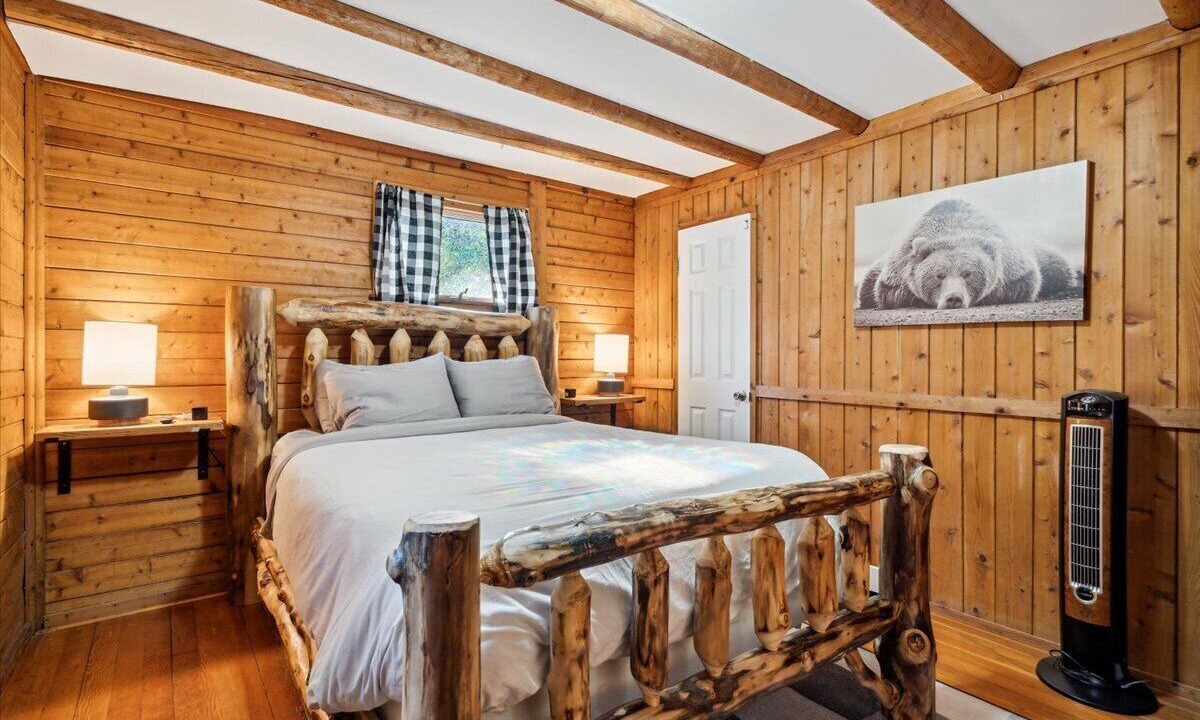 Photo of Bedroom in Kabletown