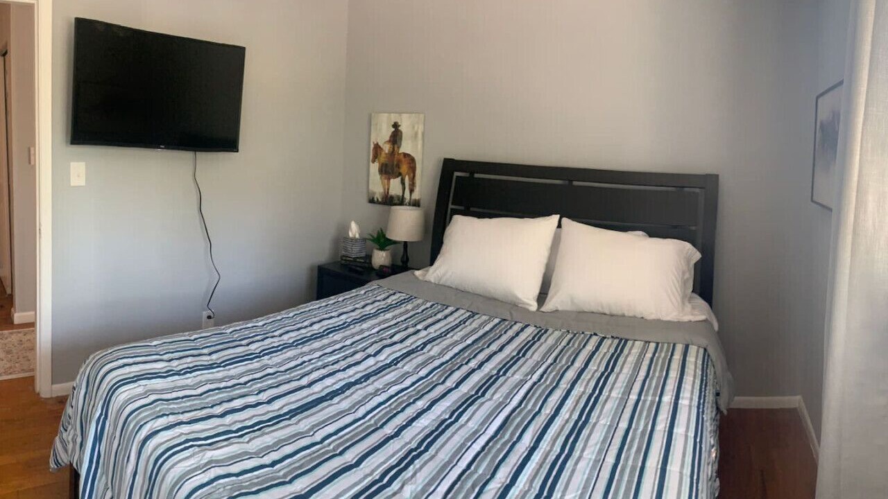 Photo of Bedroom in Springboro