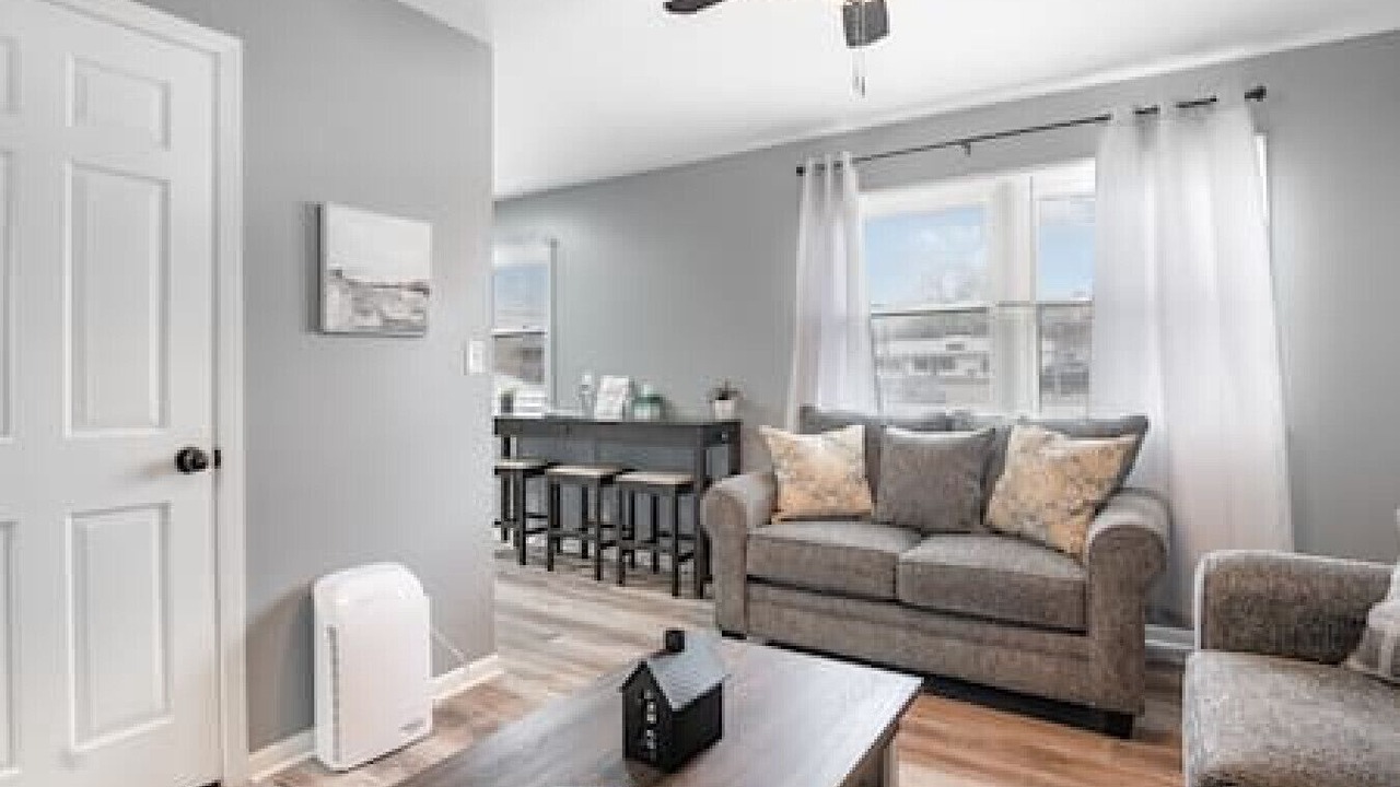 Photo of Livingroom in Trenton