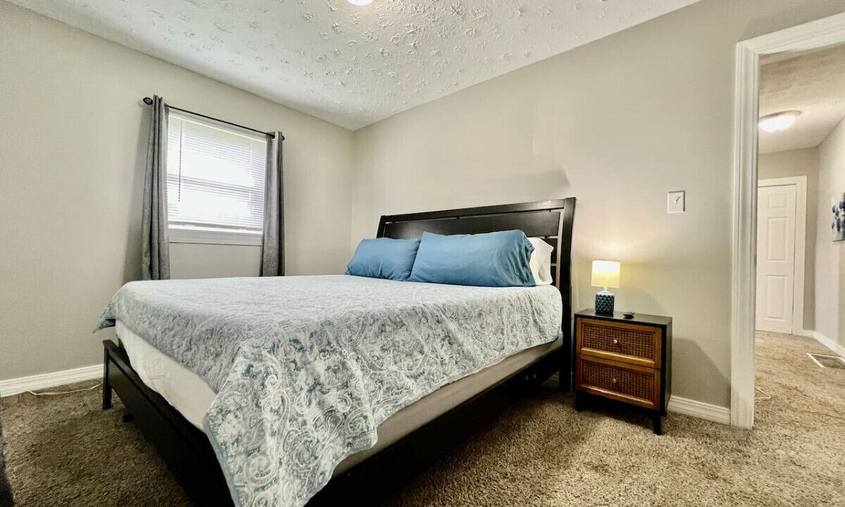 Photo of Bedroom in New Miami