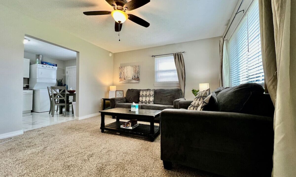 Photo of Livingroom in New Miami
