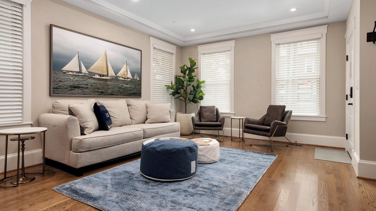 Photo of Livingroom in Eastport