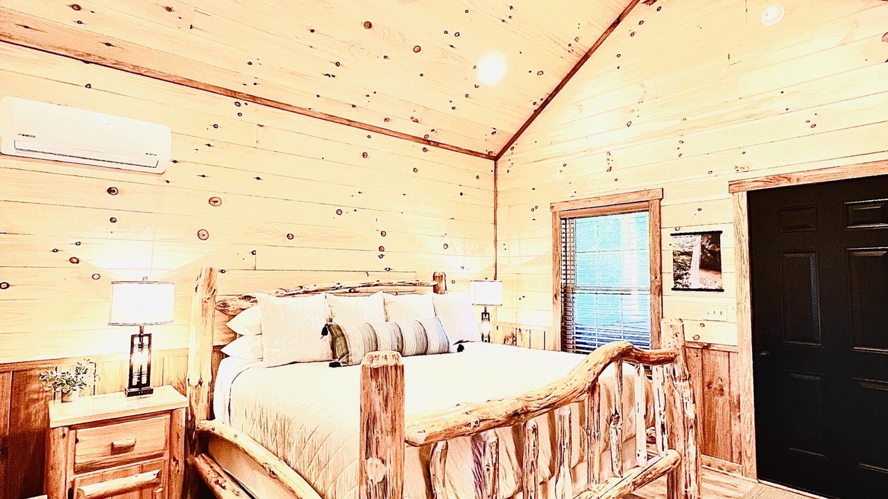 Photo of Bedroom in Creola