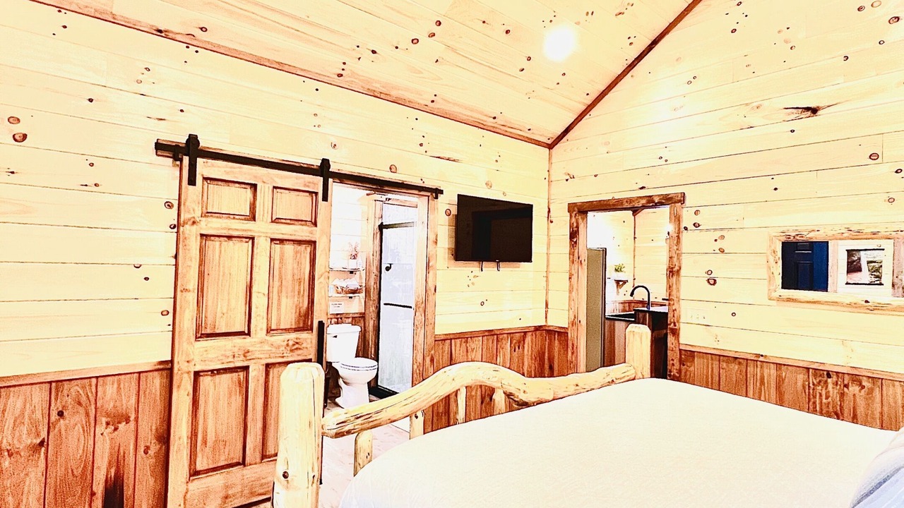 Photo of Bedroom in Creola