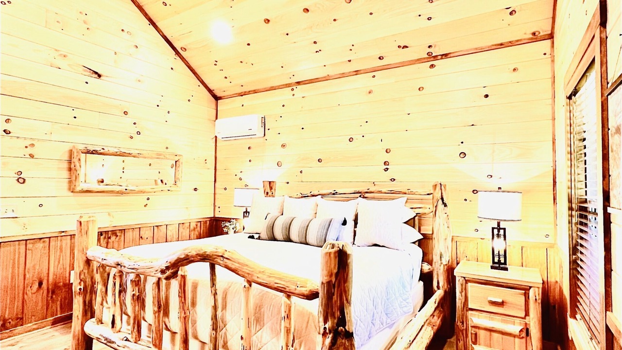 Photo of Bedroom in Creola