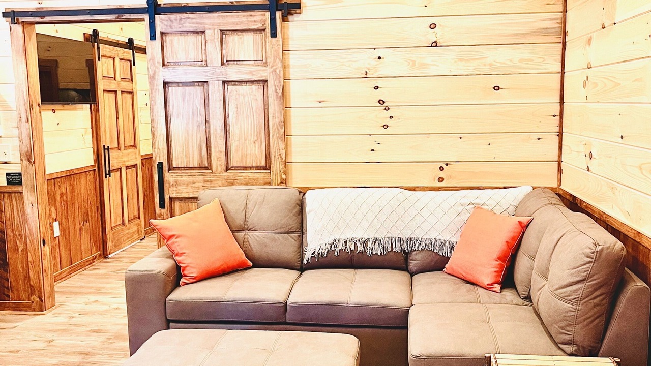 Photo of Livingroom in Creola