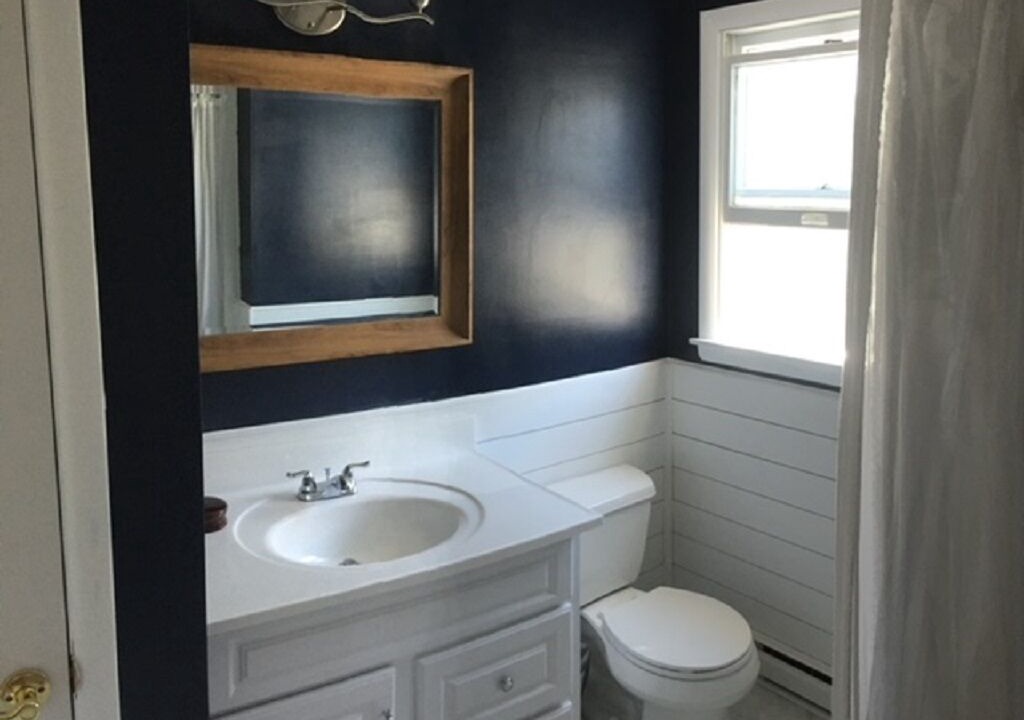 Photo of Bathroom in Avalon