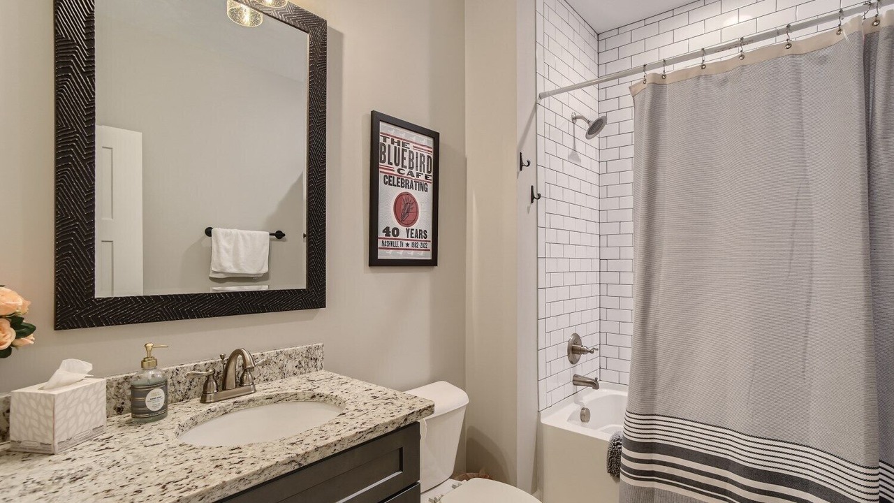 Photo of Bathroom in Heron Walk