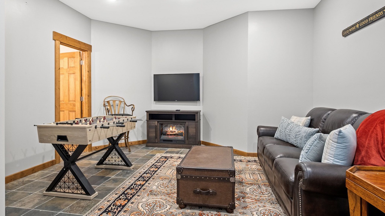 Photo of Bedroom in Champion